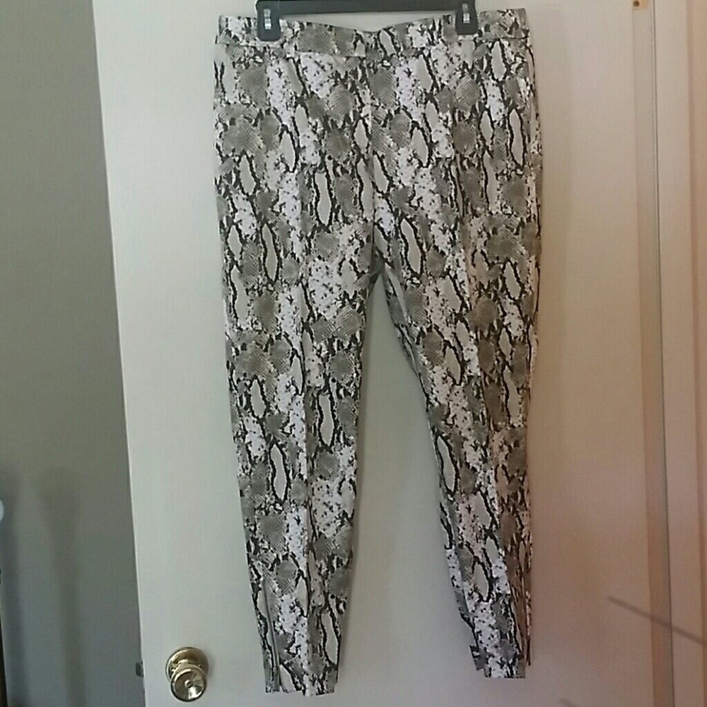 Jones New York Crop Pants